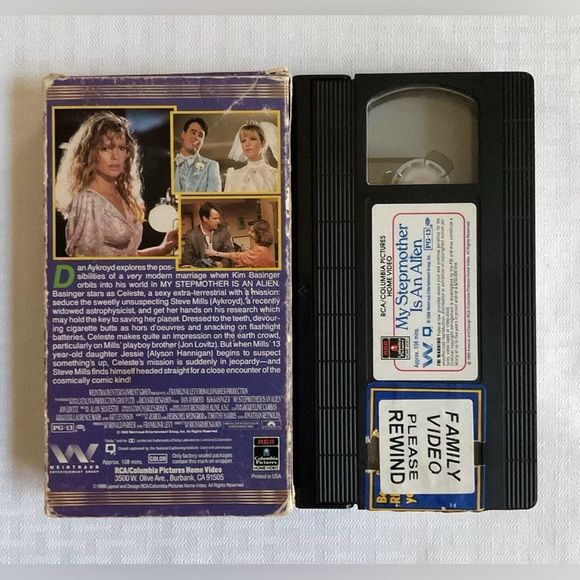 My Step Mother Is An Alien- Vintage Collectible VHS Edition Movie - Picture 2 of 2
